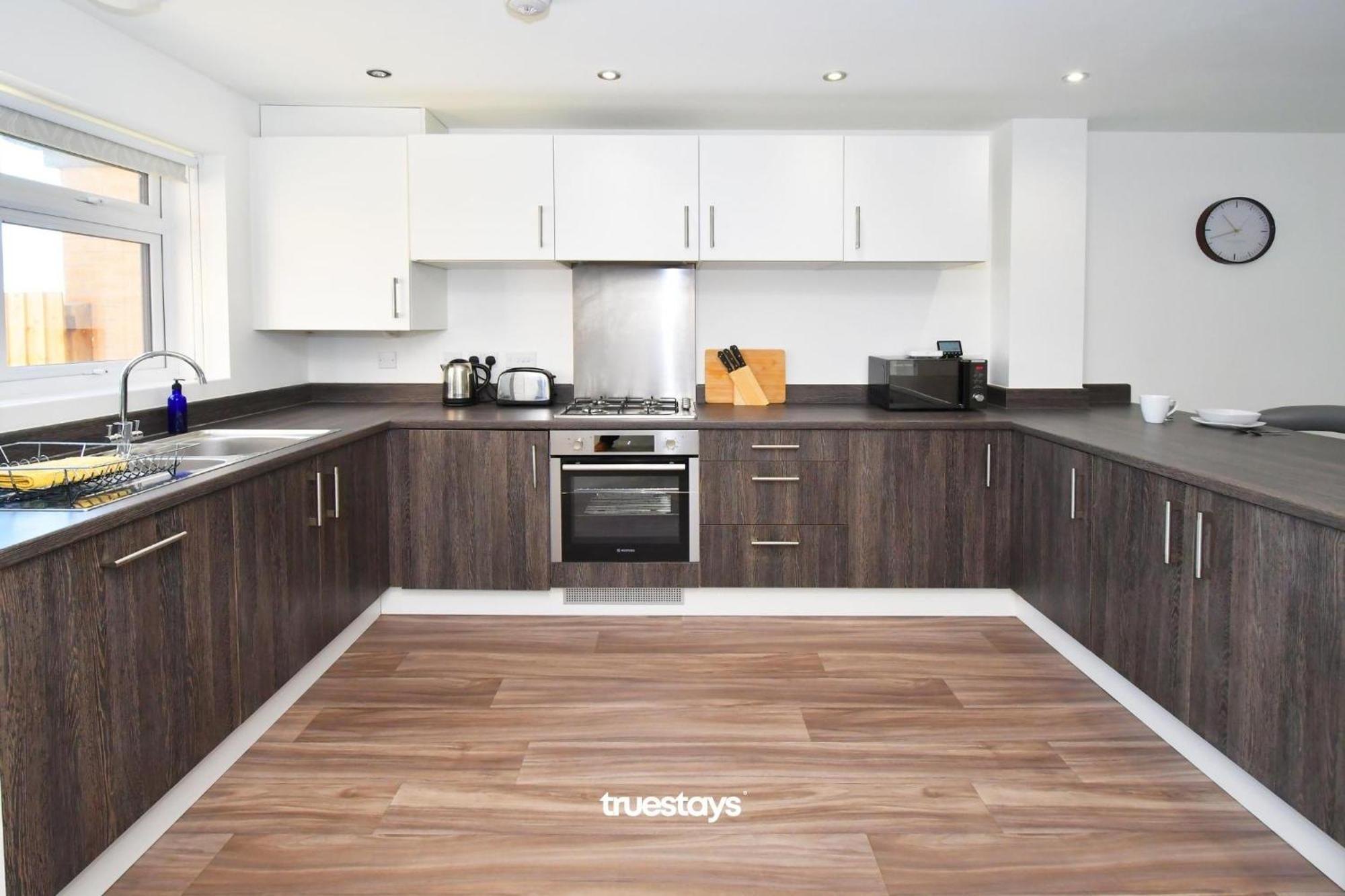 Regal House By True Stays - 3 Bedroom House In Stoke-On-Trent מראה חיצוני תמונה