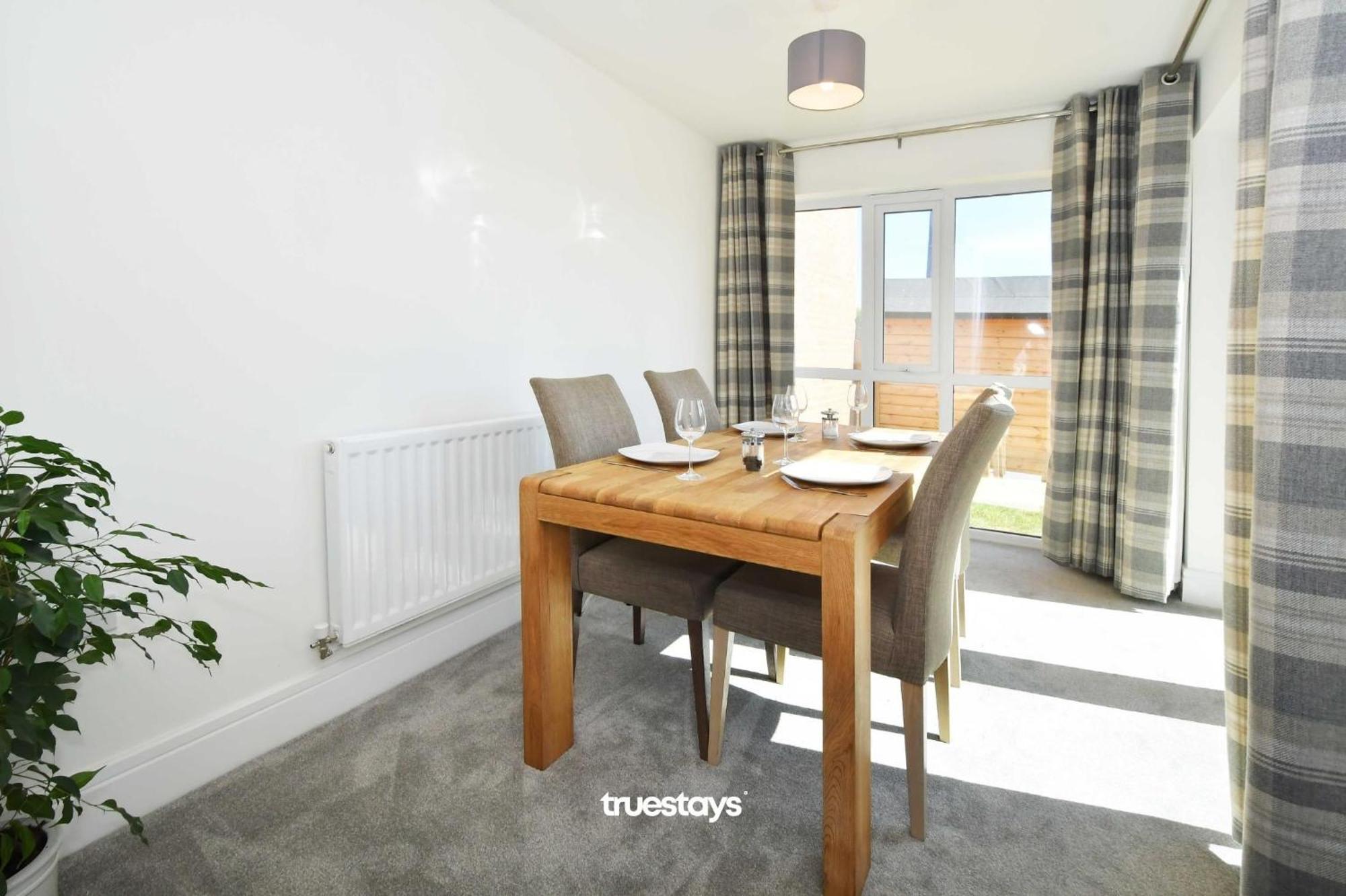 Regal House By True Stays - 3 Bedroom House In Stoke-On-Trent מראה חיצוני תמונה