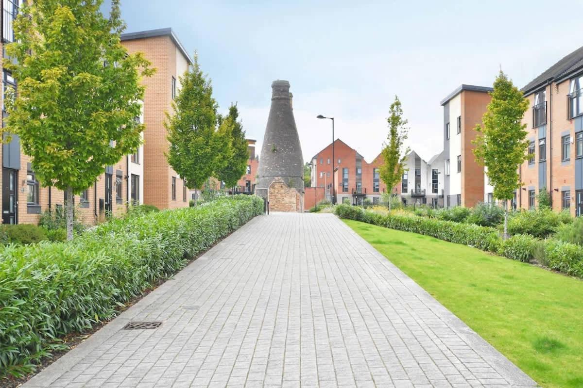 Regal House By True Stays - 3 Bedroom House In Stoke-On-Trent מראה חיצוני תמונה