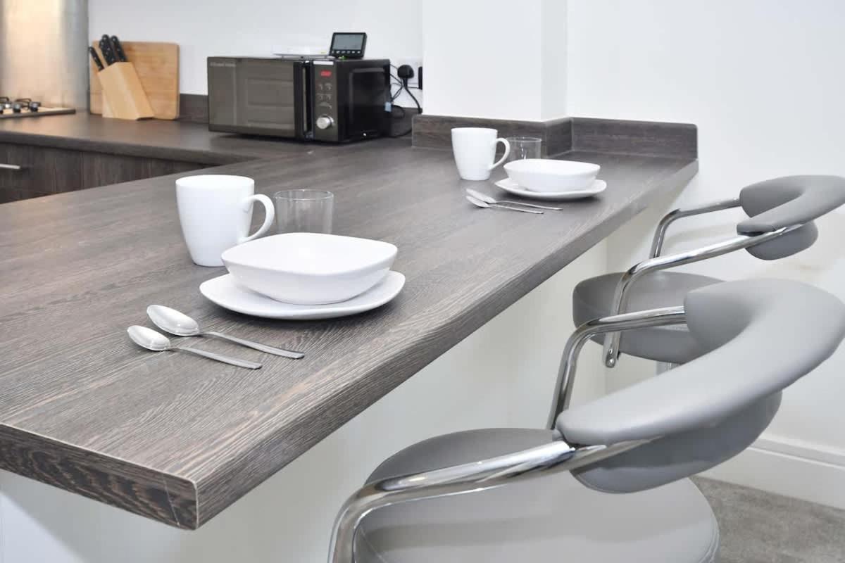 Regal House By True Stays - 3 Bedroom House In Stoke-On-Trent מראה חיצוני תמונה