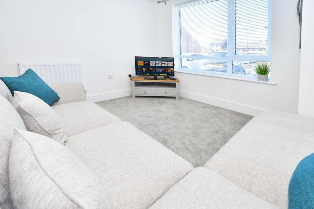 Regal House By True Stays - 3 Bedroom House In Stoke-On-Trent מראה חיצוני תמונה