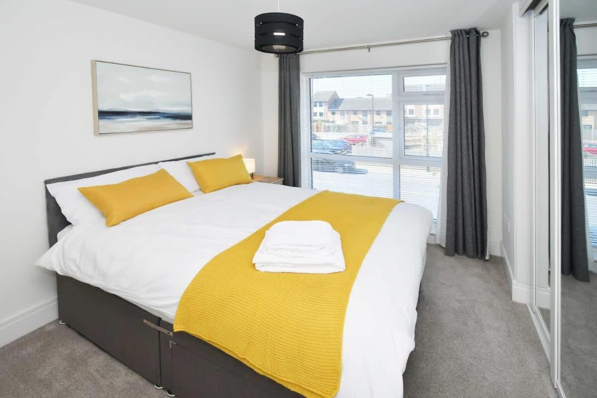 Regal House By True Stays - 3 Bedroom House In Stoke-On-Trent מראה חיצוני תמונה