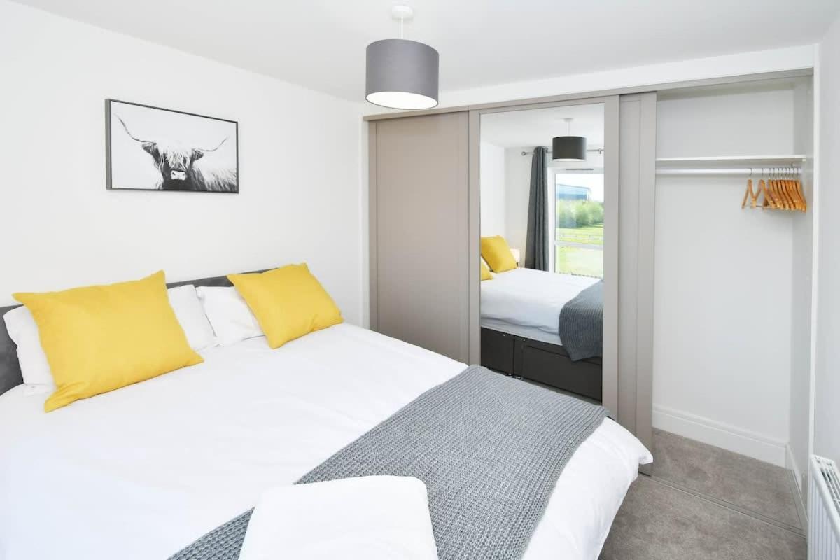 Regal House By True Stays - 3 Bedroom House In Stoke-On-Trent מראה חיצוני תמונה